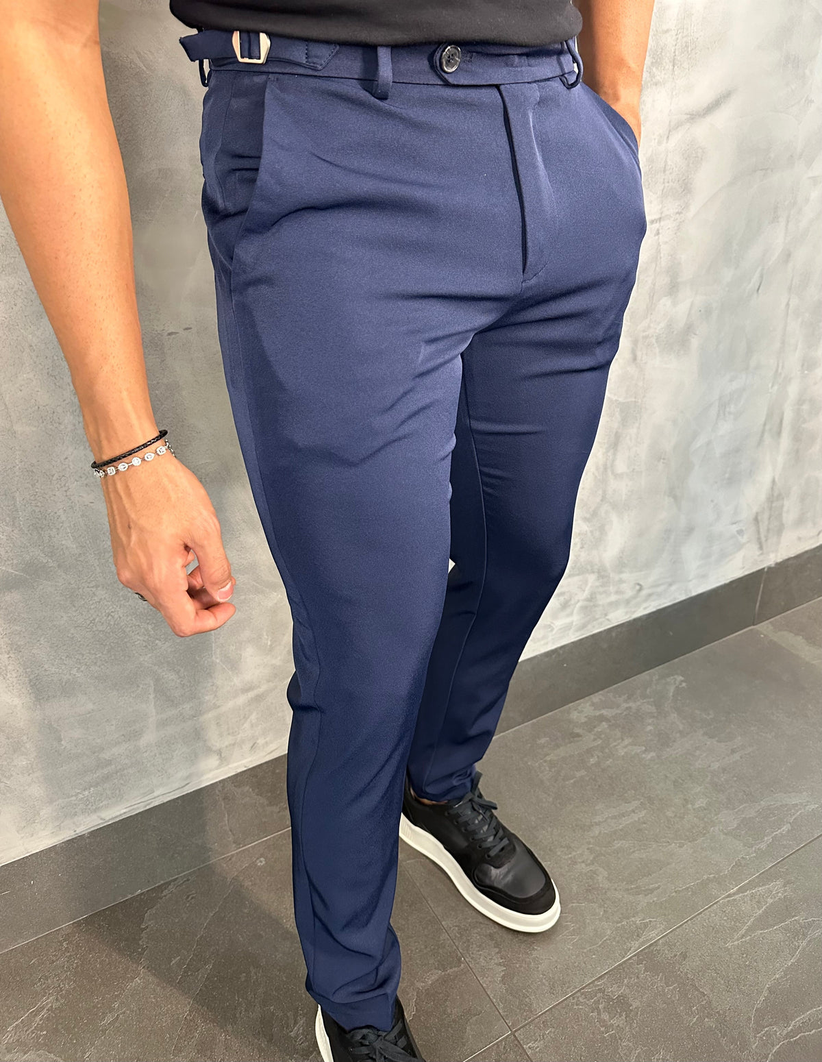 Calça Alfaiataria Verona Ajuste Lateral Ponto H Marinho