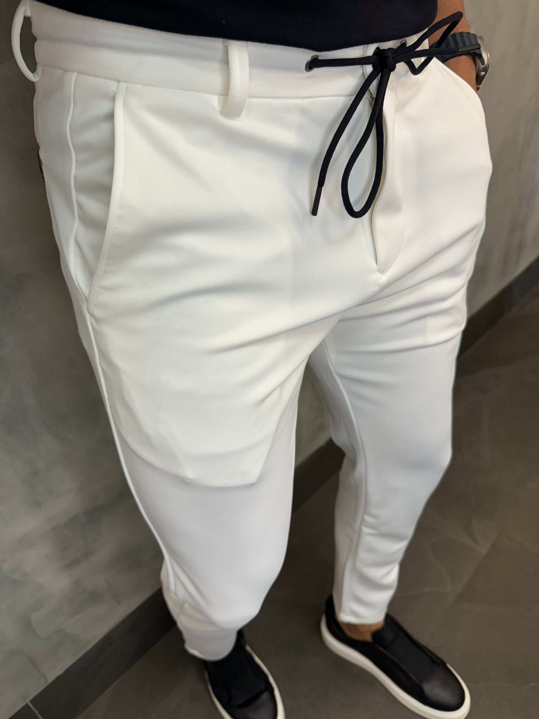 Calça Slim Malha Neoprene Stretch Com Cadarço Barezy